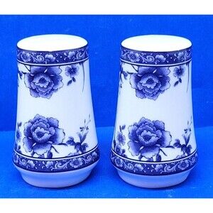 Baum Brothers Formalities Blue Rose Salt & pepper Shaker Set